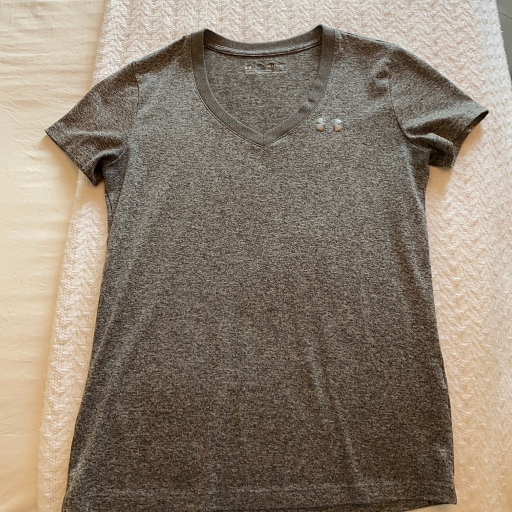 Under Armor tee